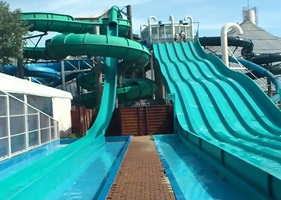 aquaboulevard waterpark in paris