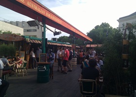 paris club cafe oz