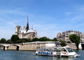 parisian bateaux mouches