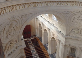 intérieur église du val de grâce