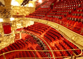 Théâtre Mogador paris